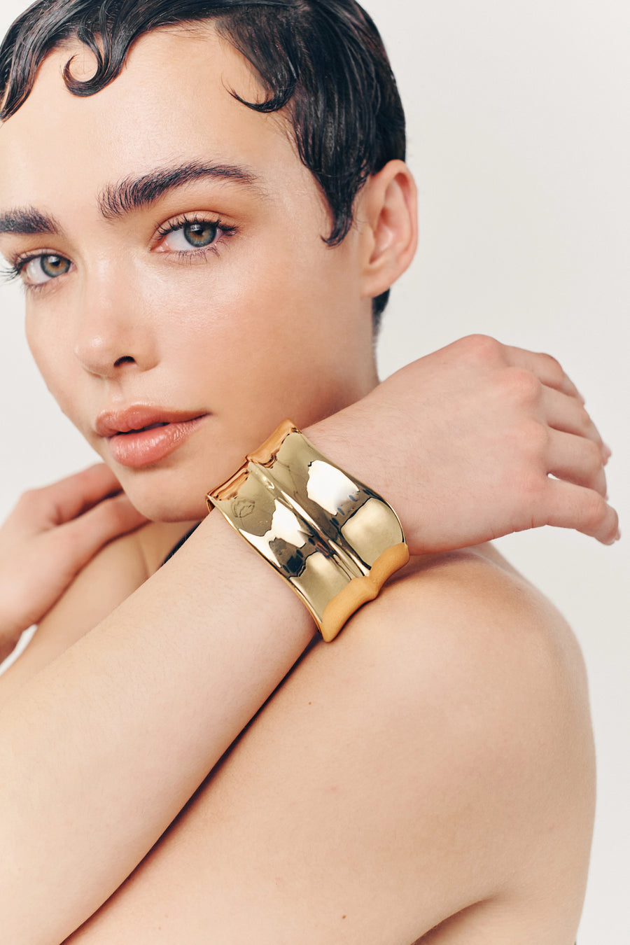 MUNIFICENCE Cuff. Segmented design in high gloss finish, cuff bracelet, 18K gold vermeil, handmade, hypoallergenic, water-resistant